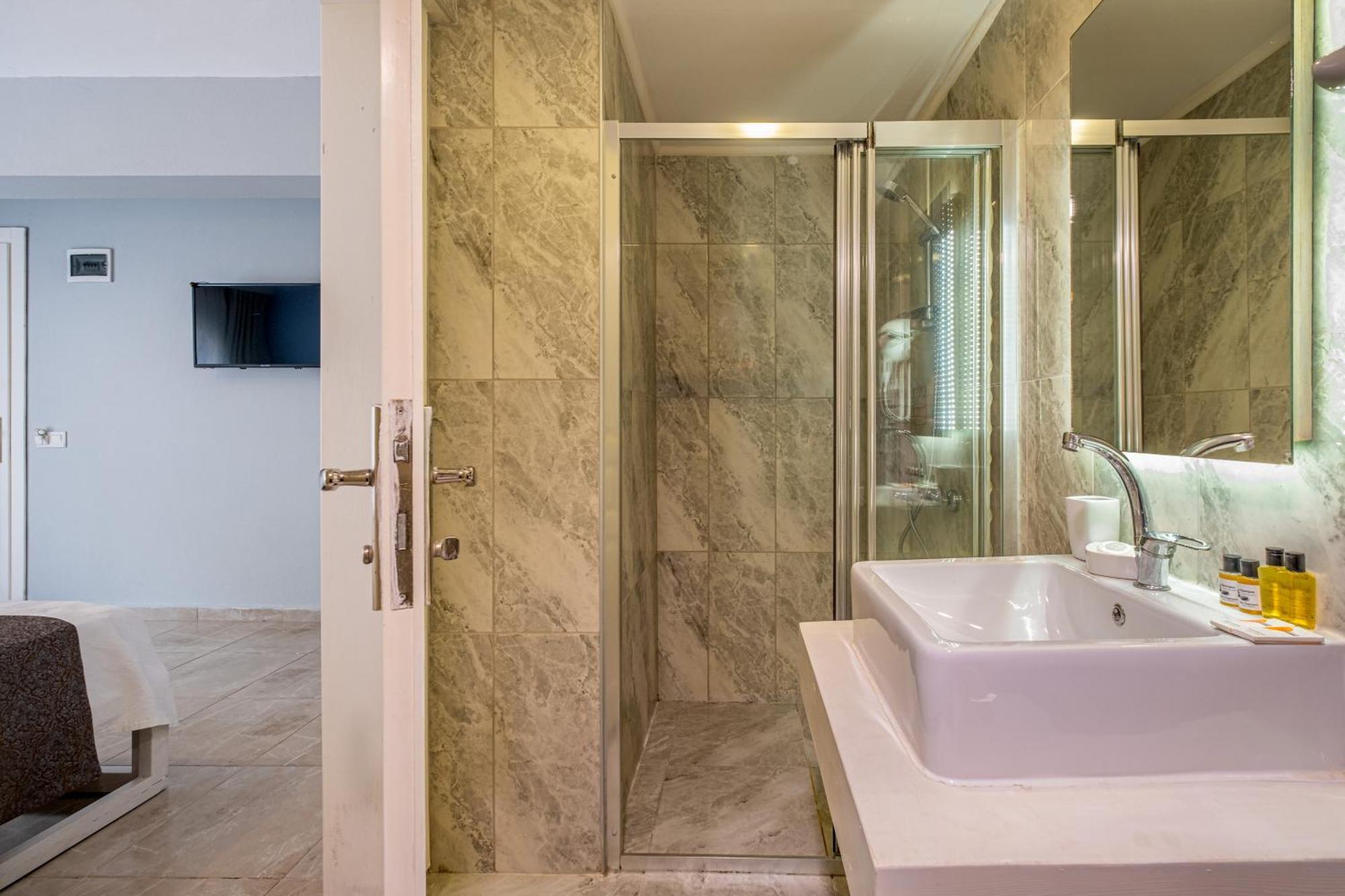 Himm Hotel Kaş Ngoại thất bức ảnh