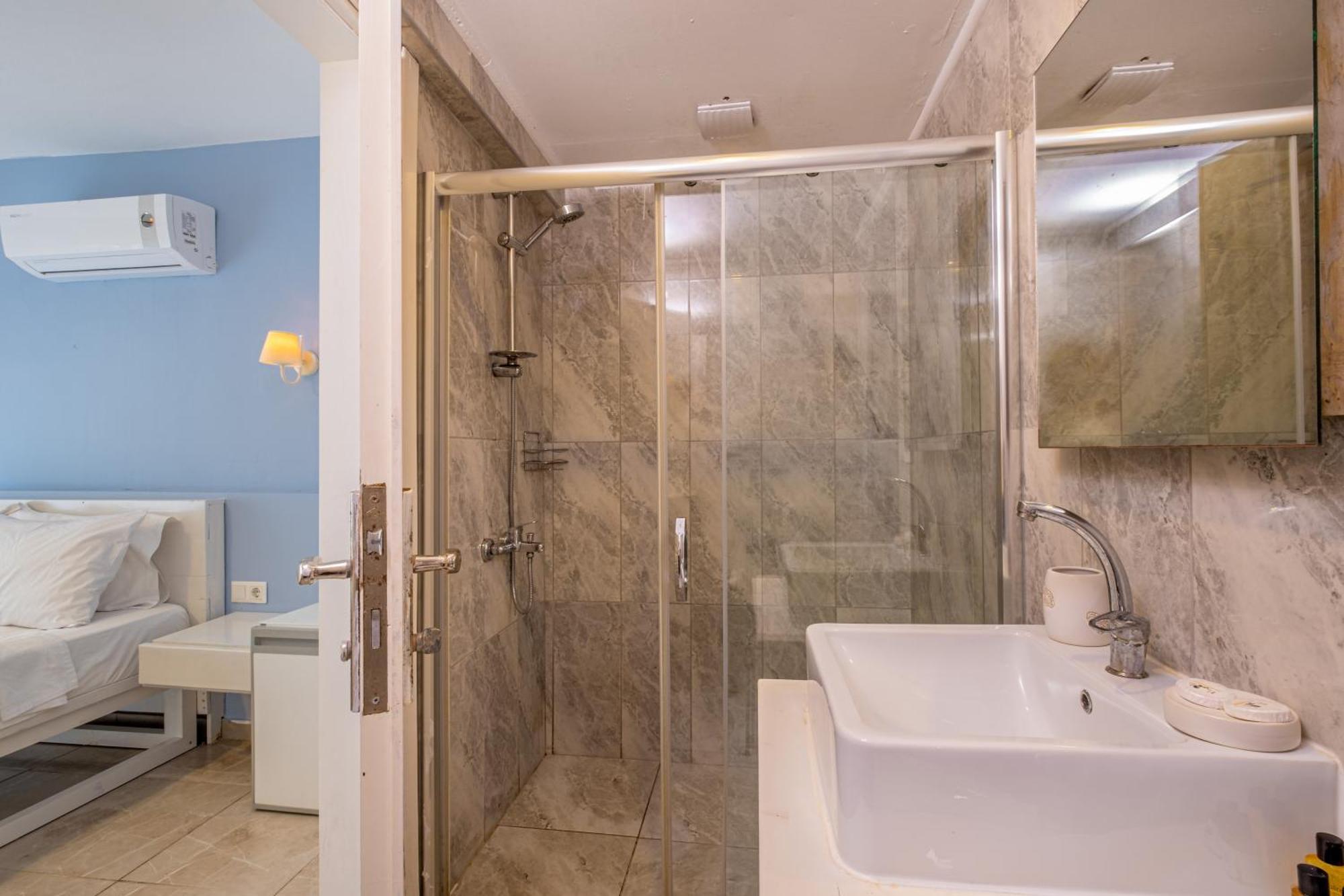 Himm Hotel Kaş Ngoại thất bức ảnh
